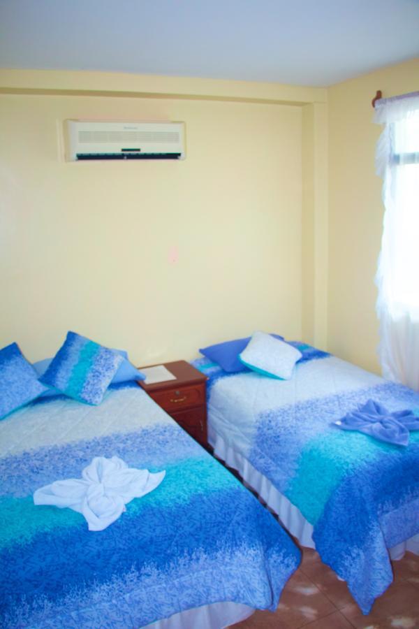Hostal Nathaly Puerto Baquerizo Moreno Dış mekan fotoğraf