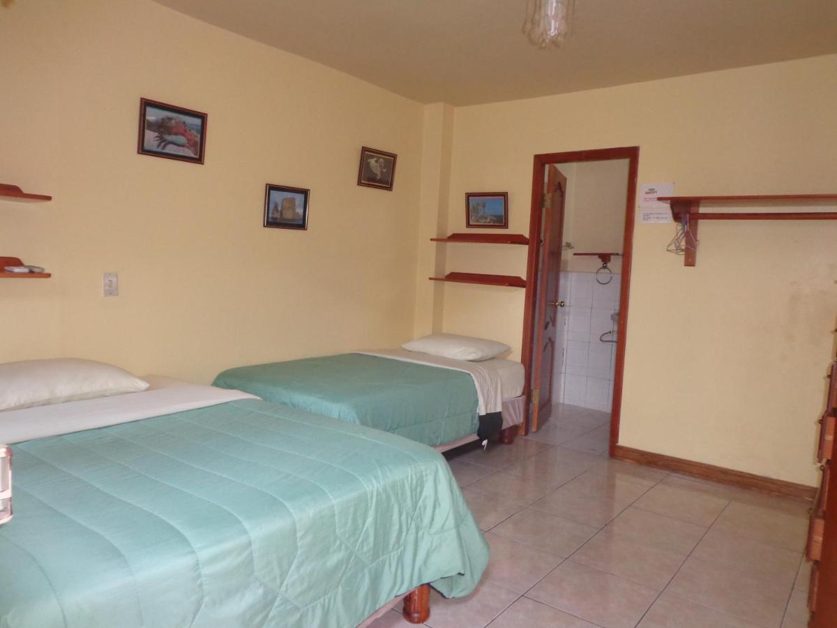 Hostal Nathaly Puerto Baquerizo Moreno Dış mekan fotoğraf